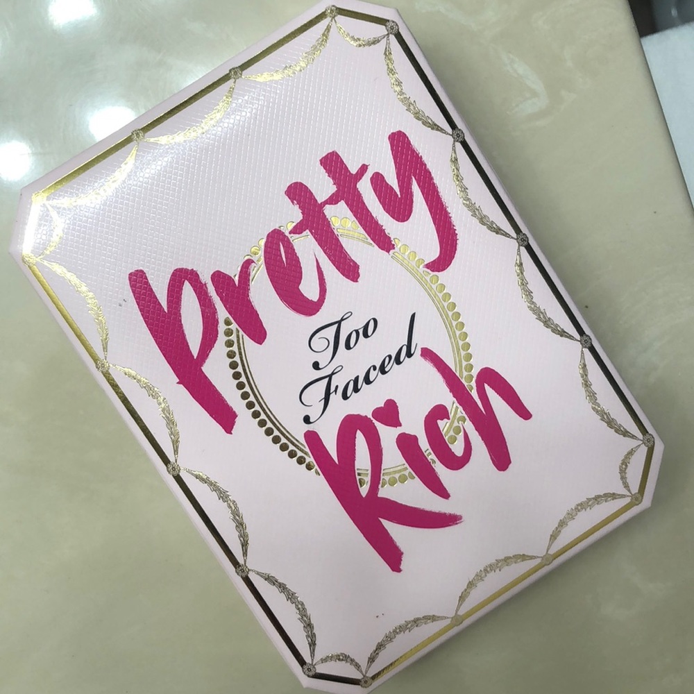 Too Faced Pretty Rich Eyeshadow Palette